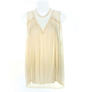 Cute Romantic top with Lace detail Size M